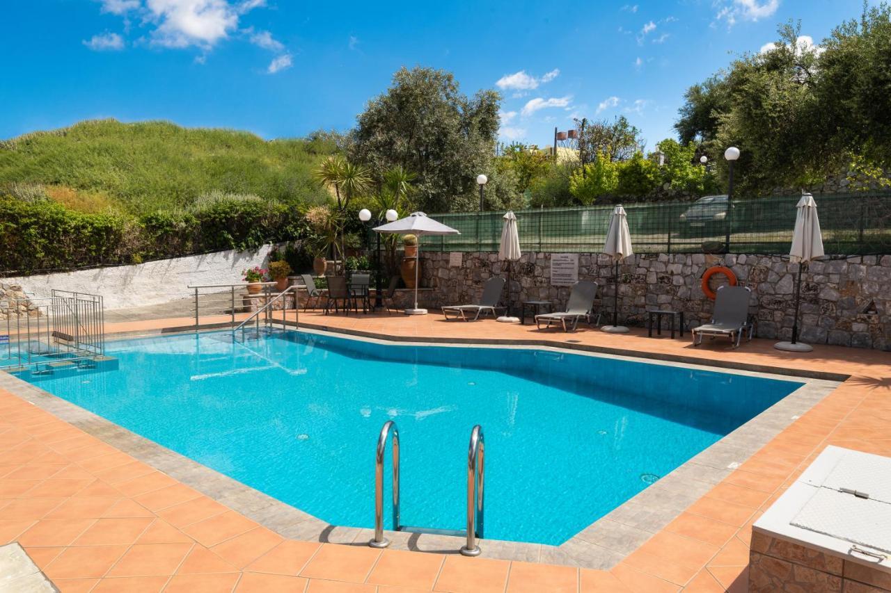 Aphrodite Apartments Kalyves Bagian luar foto